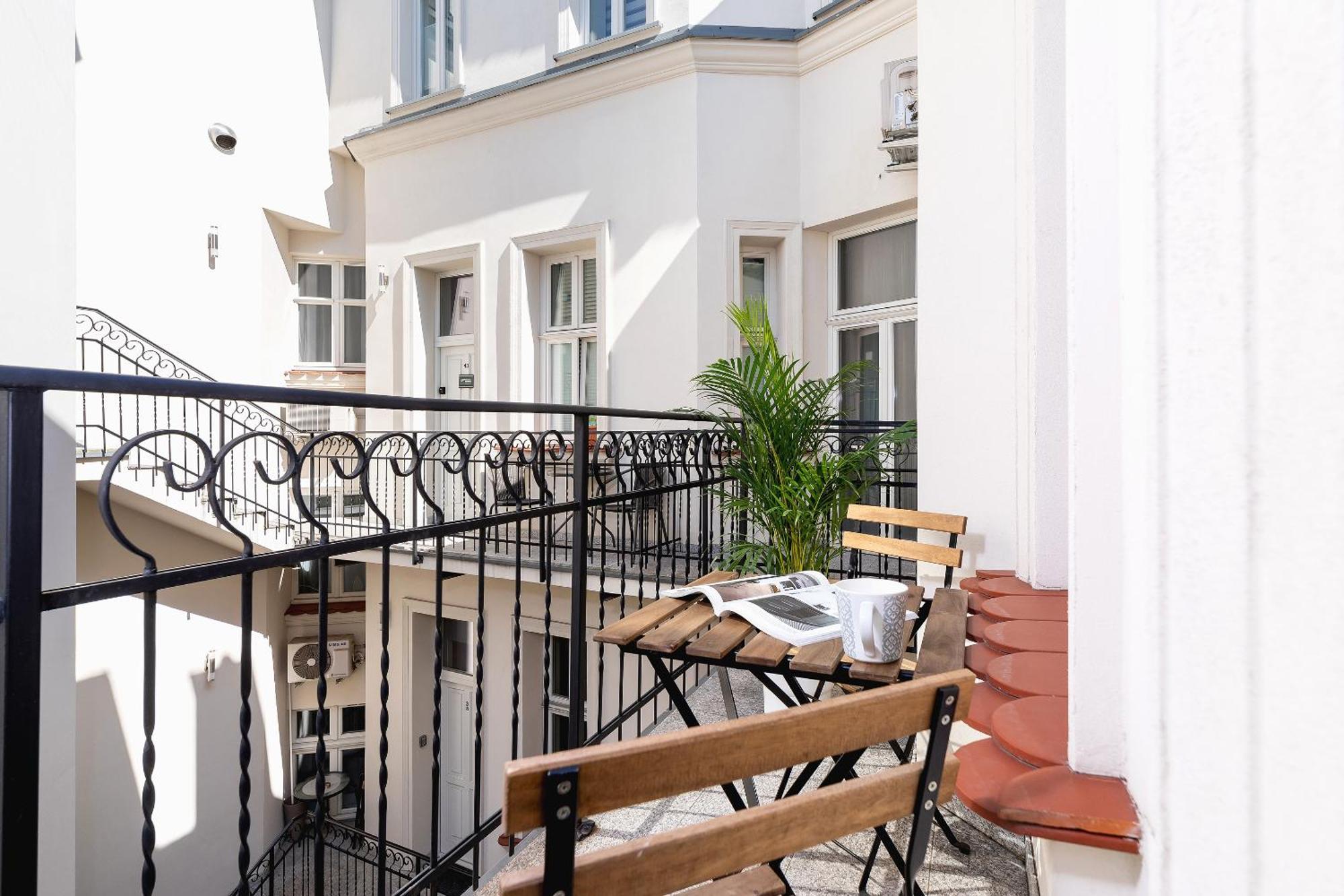 Apartment With Balcony - Rakowicka 6 Street Krakow