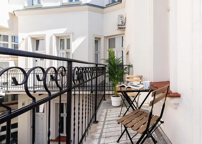 Apartment With Balcony - Rakowicka 6 Street